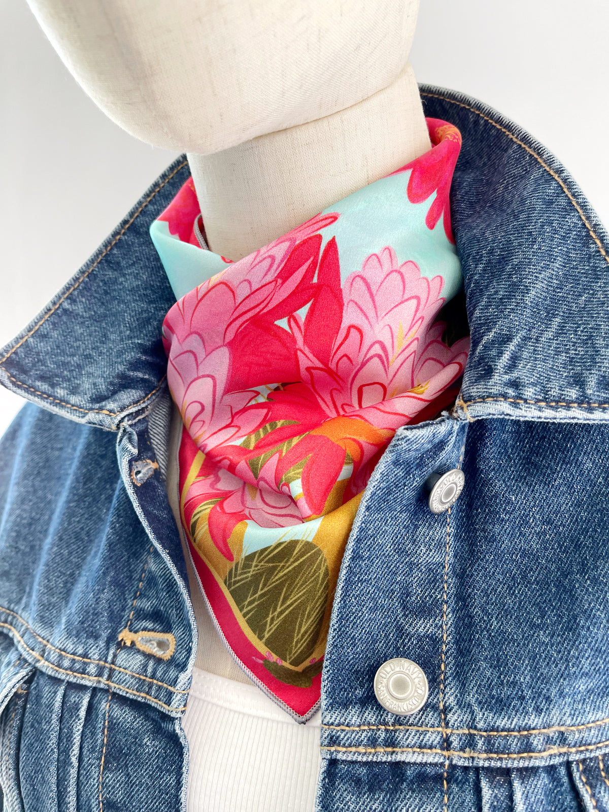 AJ. Bold pink & violet Blooming Cactus four corner repeat print