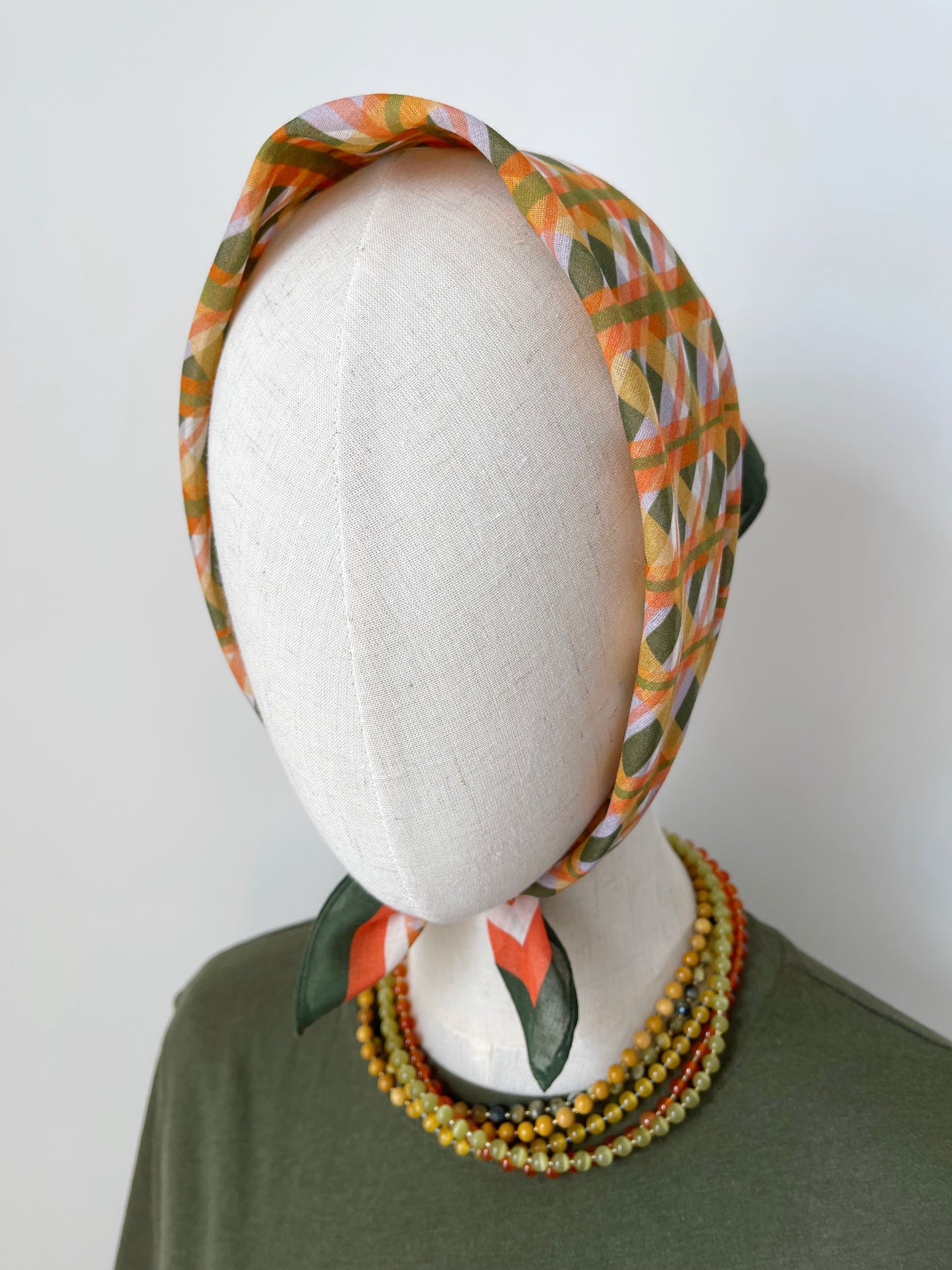 AD. Necklaces that harmonize with my Orange & Green Lattice Scarf & Earrings